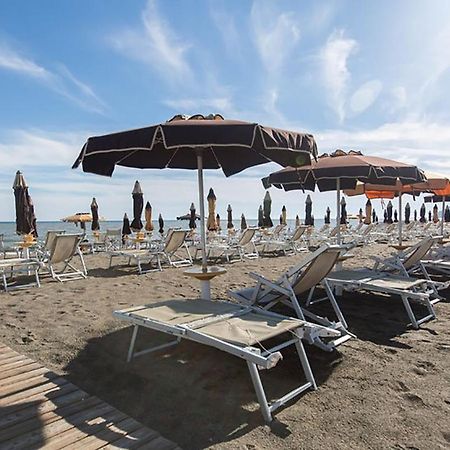 Hotel Anna Terracina Esterno foto