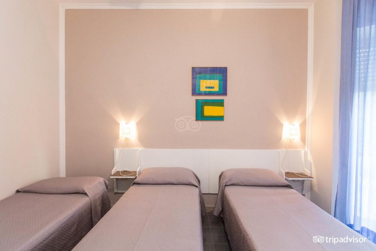 Hotel Anna Terracina Esterno foto