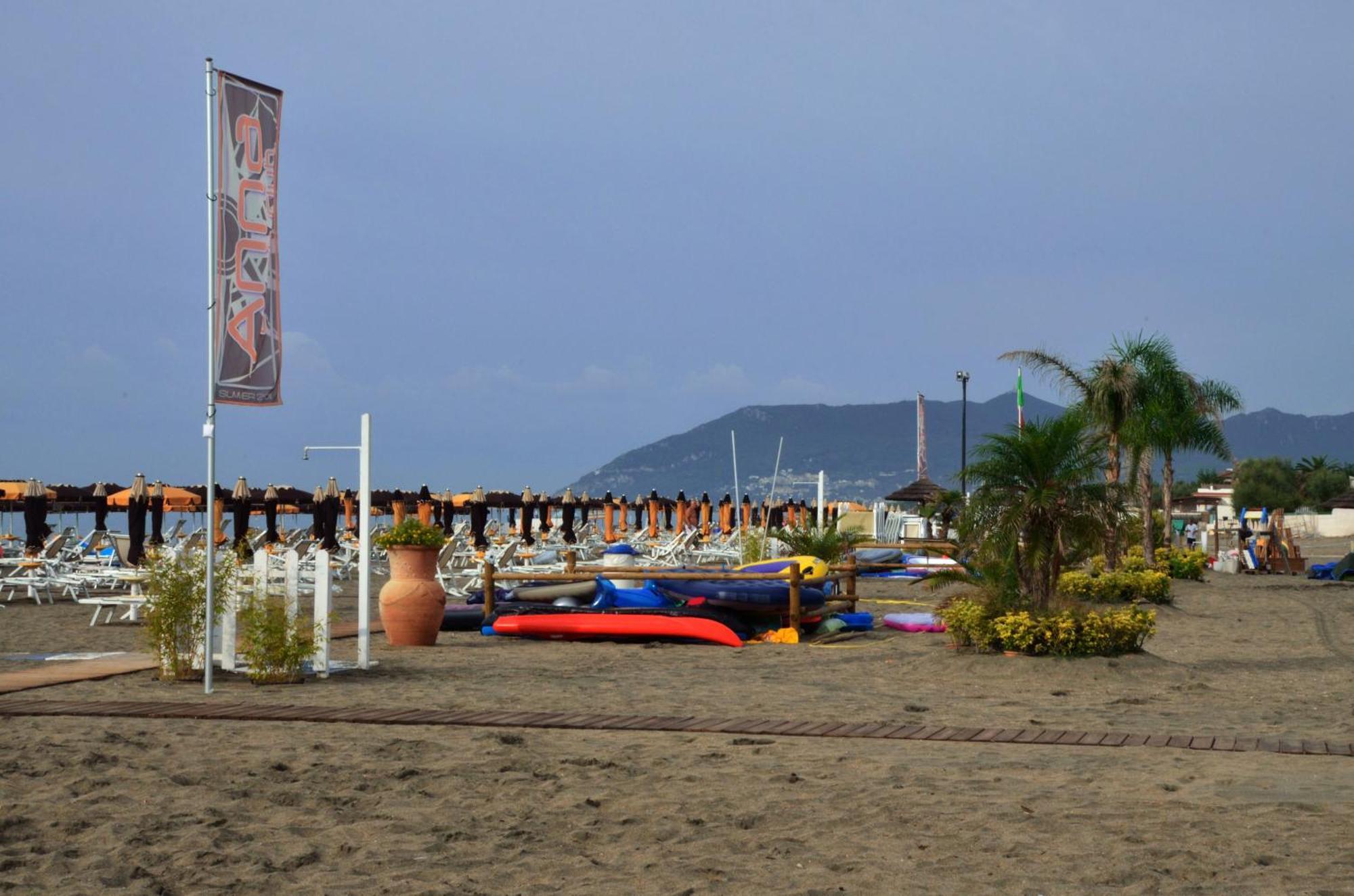 Hotel Anna Terracina Esterno foto