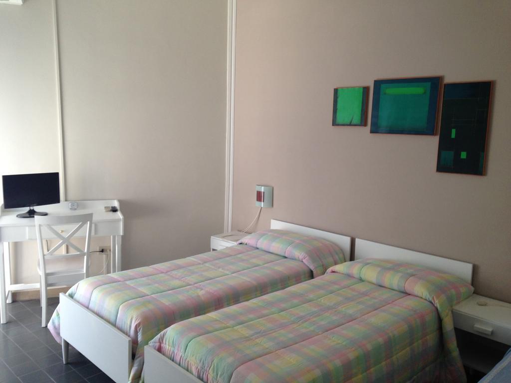 Hotel Anna Terracina Camera foto