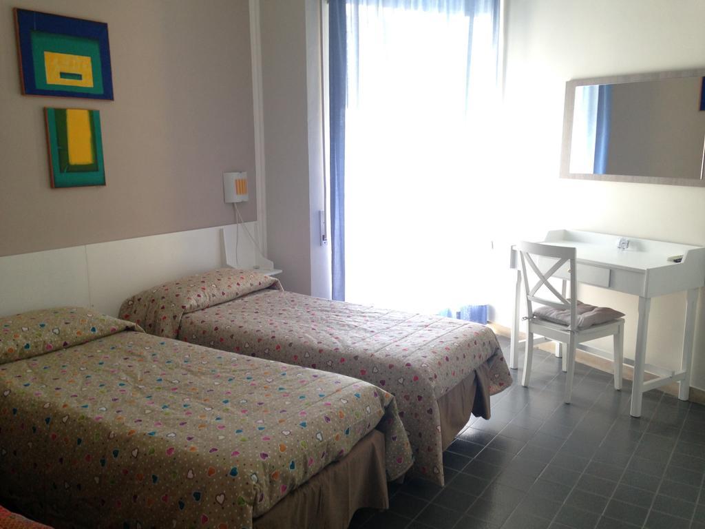 Hotel Anna Terracina Camera foto