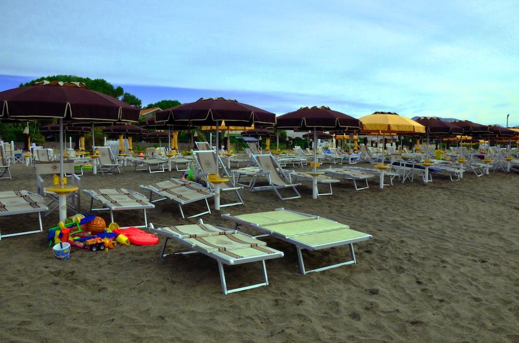 Hotel Anna Terracina Esterno foto