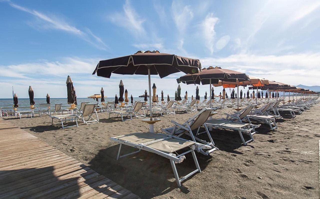 Hotel Anna Terracina Esterno foto