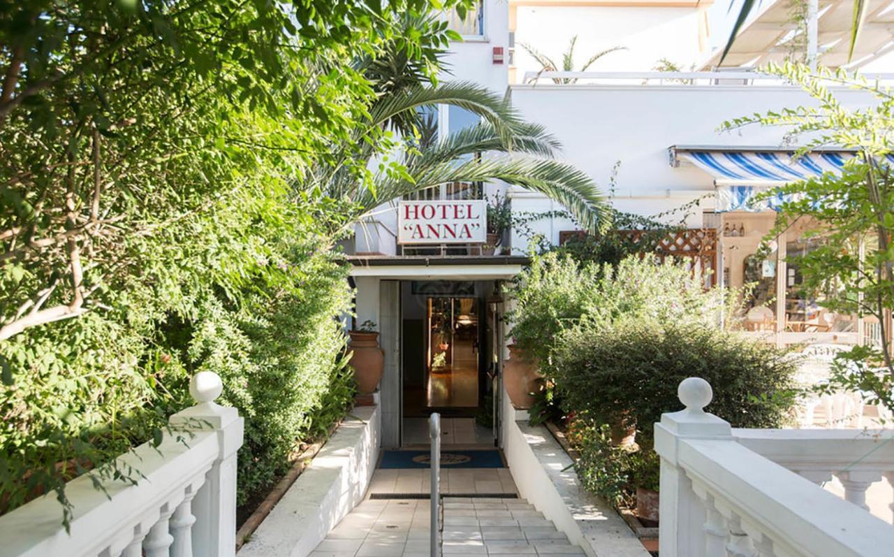Hotel Anna Terracina Esterno foto